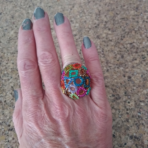 Multi color rhinestone dome ring size 7 - Picture 2 of 9